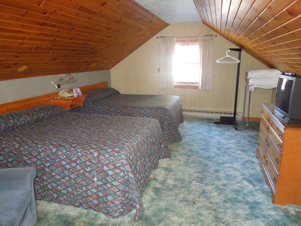 Town & Country Motor Inn Lake Placid Eksteriør billede