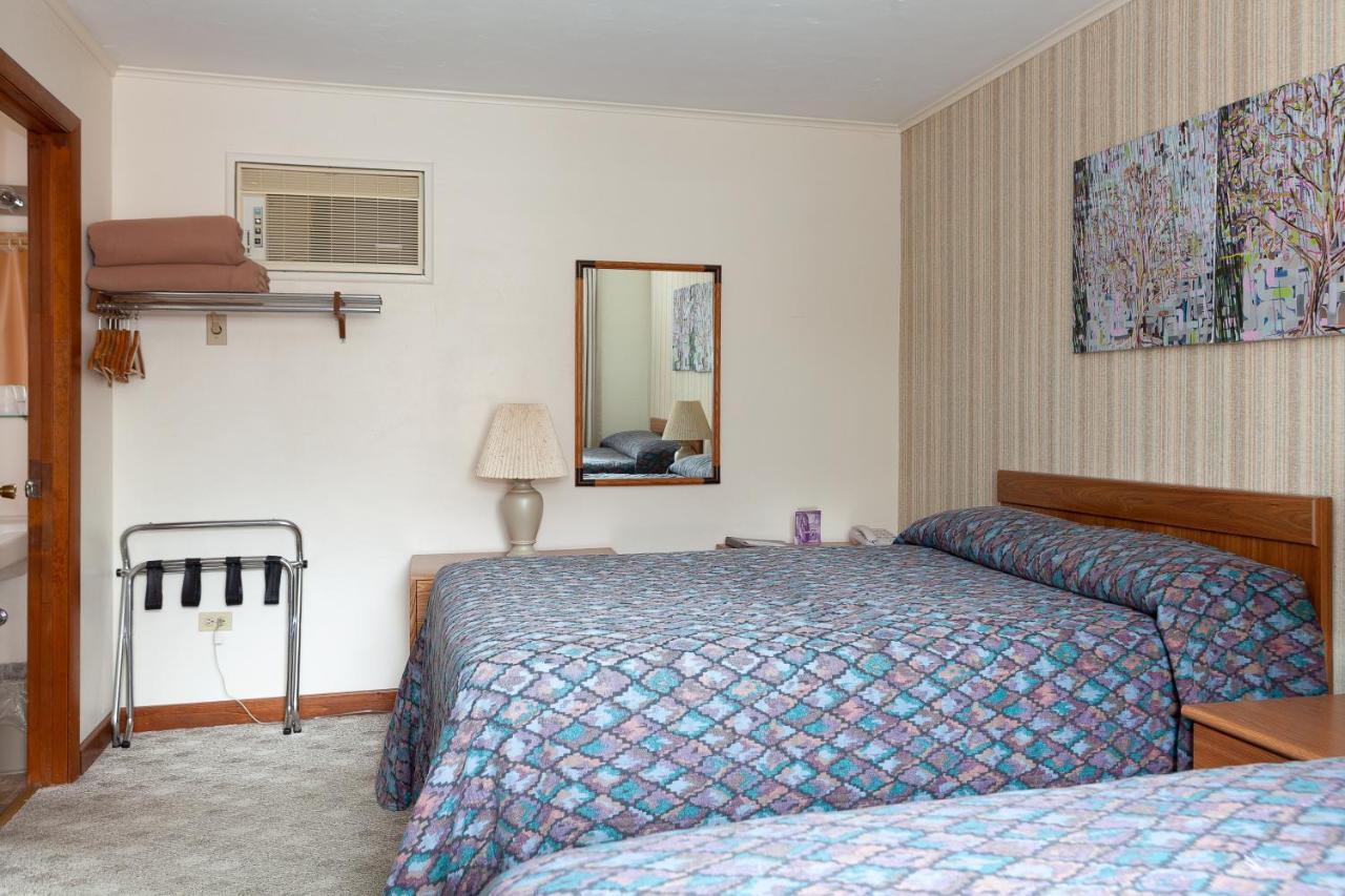 Town & Country Motor Inn Lake Placid Eksteriør billede